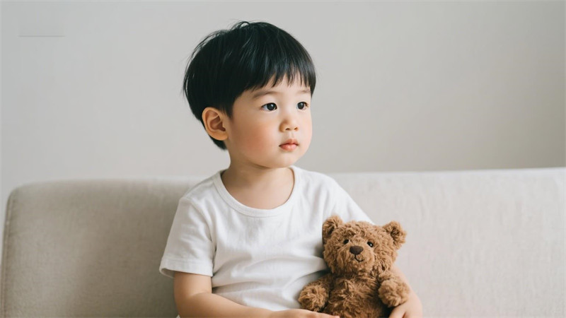 推荐带国字为主题的男孩名字 国字命名男孩佳选