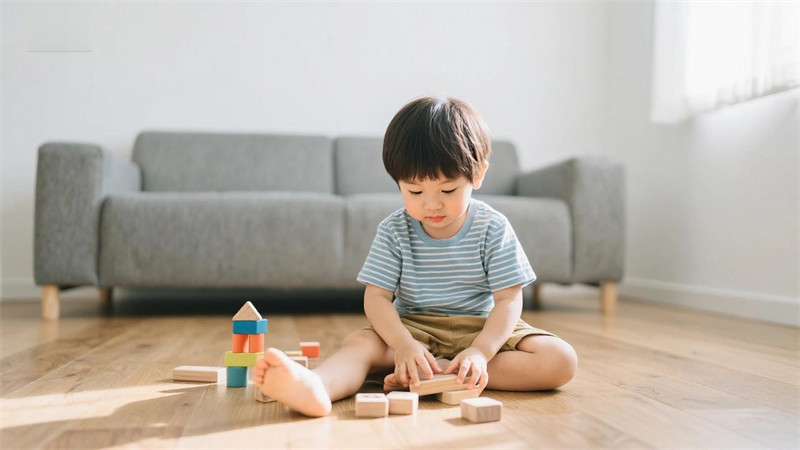 怎样给姓房新生儿取名字 房姓宝宝起名指南