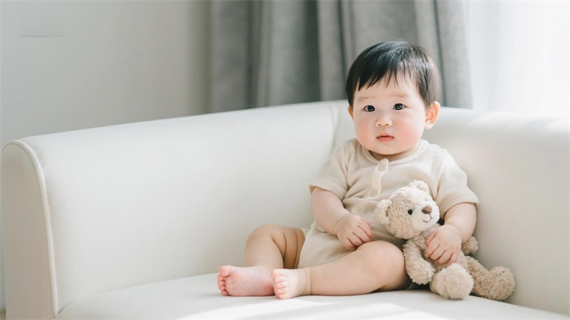 姓史五行缺水男孩起名 史家缺水男婴命名